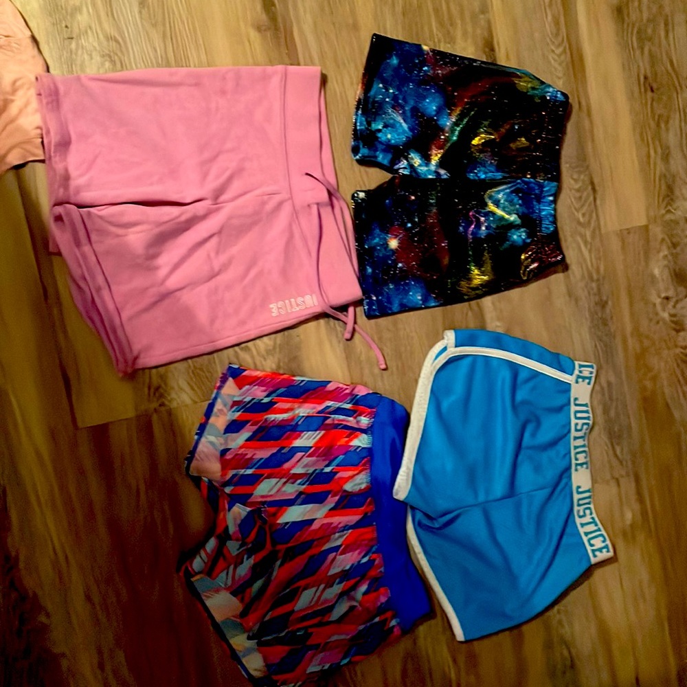 Shorts all size 7/8